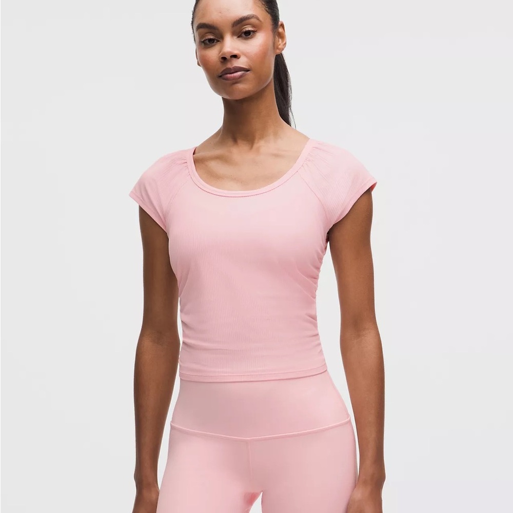 Lululemon All It Takes Pink Pearl Scoop Neck Ribbed Top Size Small
